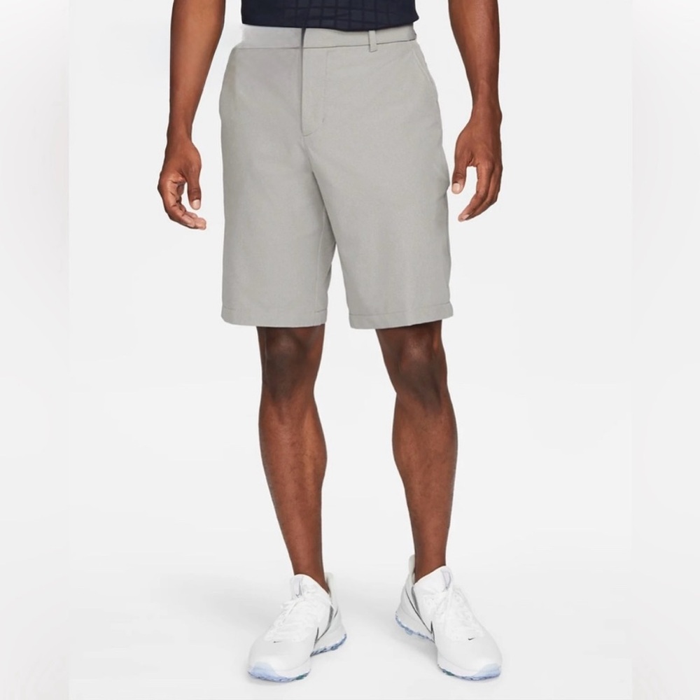 Nike Golf Dri-Fit Shorts size 36